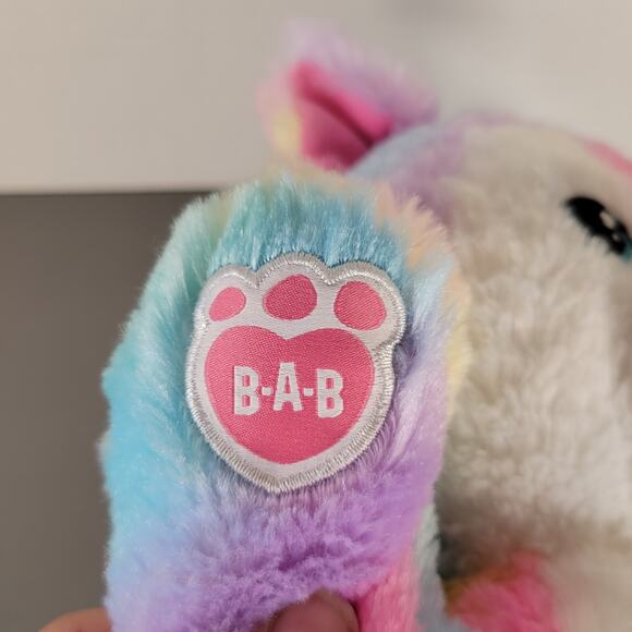 Build-A-Bear Great Wolf Lodge Rainbow Plush Cat 17" Stuffed Animal Toy 2021 - Picture 8 of 12